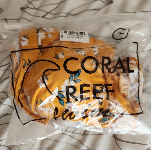 Coral Reef Swim Top - Picture 2 of 5